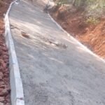 - पवार घर ते ग्रामपंचायत कार्यालय पर्यंत सिमेंट रस्ता तयार करणे.